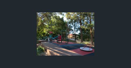 "EPPING PARK" North-Facing 2 Bedrooms Apartment - Available 24th November - Photo 3