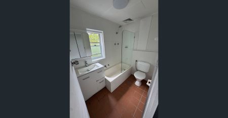 Fantastic two bedroom apartment with breathtaking city views - Photo 2