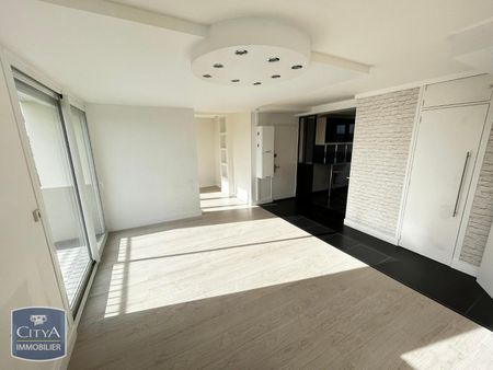 Location Appartement 4 pièces 65m² CHOLET 49300 - Photo 4