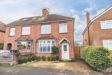 South Avenue, Egham, TW20 - Photo 5