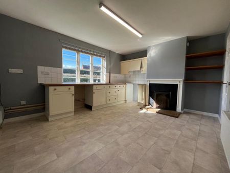 4 bedroom detached house to rent - Photo 5
