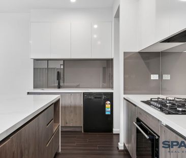 Stunning home! - Photo 3