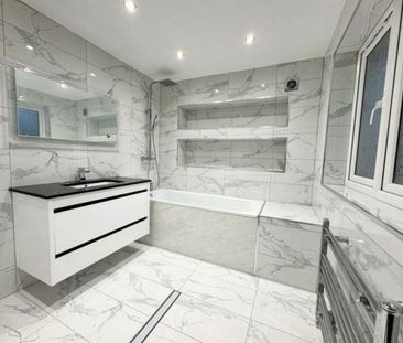 Room in a Shared House, Shere Road, IG2 - Photo 3