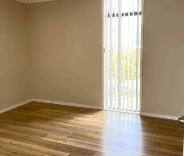 SPACIOUS 2 BEDROOM UNIT - Photo 3