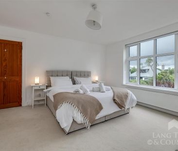 4 bedroom detached house to rent - Photo 6