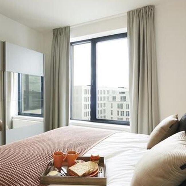 Appartement te huur in Anderlecht voor € 990 met 1 slaapkamer - Foto 1