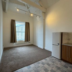 Wellington Road - Photo 3