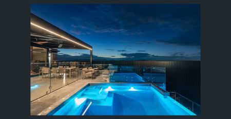 Exclusive South Bank Penthouse with Private Infinity Pool & Iconic Views - Photo 4