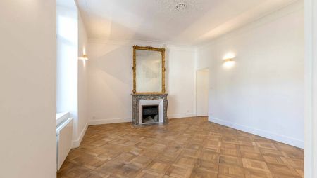 EXCLUSIVITE : Appartement 4 pièces entièrement rénové - Place des Vosges - Photo 5