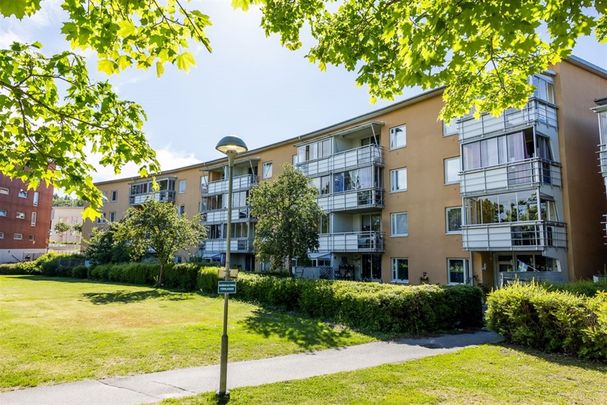 Drottninggatan 35 - Foto 1