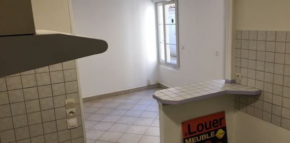 Location Appartement 3 pièces 56m² - Photo 2