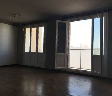 Appartement 1 pièces 38m2 MARSEILLE 7EME 559 euros - Photo 3