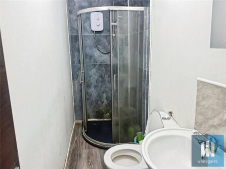 1 bedroom in a house share to rent - Photo 5