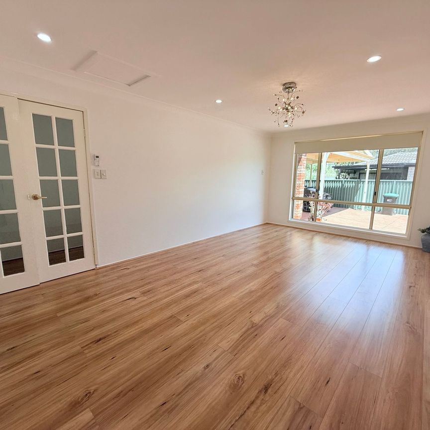 Beautiful 3-Bedroom Family Home in Prime Location - Photo 1