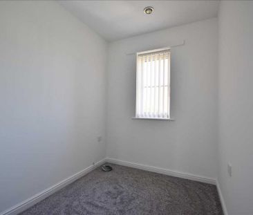 3 bedroom semi-detached house to rent - Photo 6