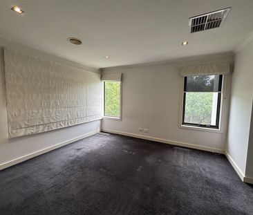 Modern 3 Bedroom Townhouse in Waverley Park Estate - Photo 3