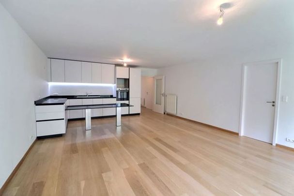 Appartement te huur - Photo 1