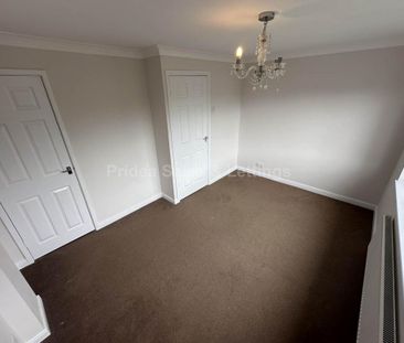 2 bedroom semi-detached house to rent - Photo 5