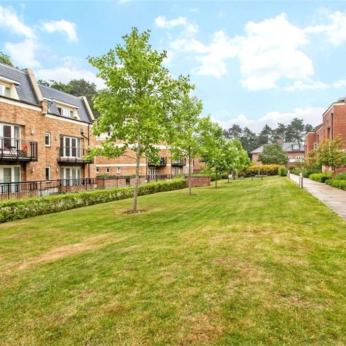 2 Bedroom Flat / Apartment - Fraser Gardens, Winchester - Photo 1