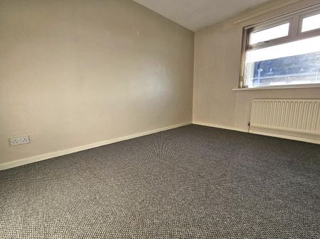 2 Corbally Avenue, Parkhall, Antrim, BT41 1EF - Photo 4