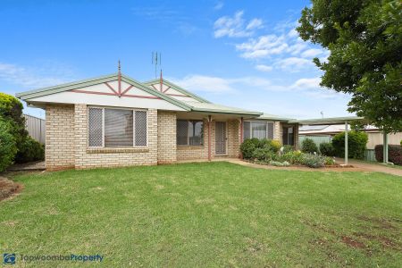 8 Crusader Court, 4350, Wilsonton Qld - Photo 4