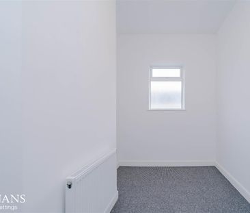 Clarendon Road, Swinton, Manchester - Photo 6