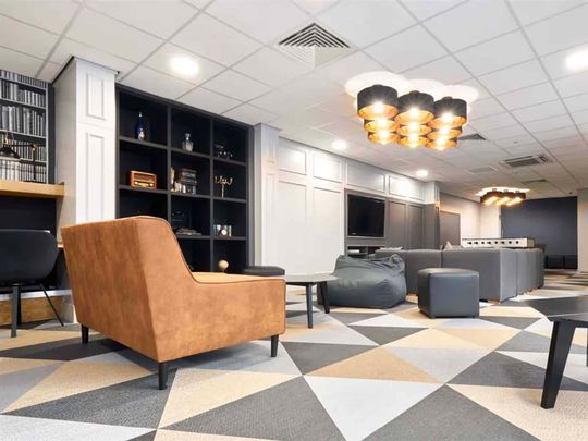 Gold Studio - Photo 1