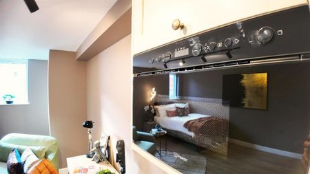 1 bedroom in a house share to rent - Photo 3