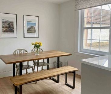 2 Bed Flat, Hillpark Court, EH4 - Photo 2