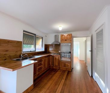 Family Home In Quiet Location! - Photo 4