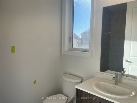 For Lease - 31 Dolomite Drive, Brampton, Ontario - Photo 5