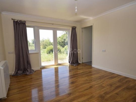 1 bedroom bungalow to rent - Photo 1