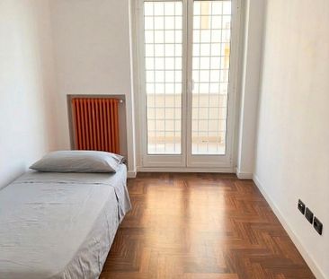 Attico ristrutturato con terrazzo, Colli Portuensi - Photo 5