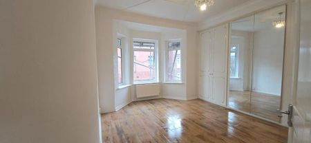 4 bedroom terraced house to rent - Photo 5