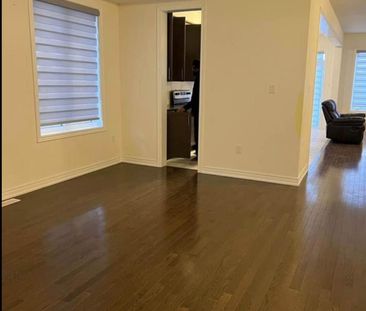 For Lease - 55 Cobriza Crescent Unit# Upper, Brampton, Ontario - Photo 2