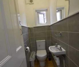 1 bedroom property to rent in Southend On Sea - Photo 3