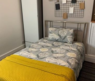 4 bedroom house share to rent - Photo 3