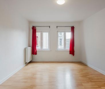 Appartement te huur in Kortrijk - Photo 1
