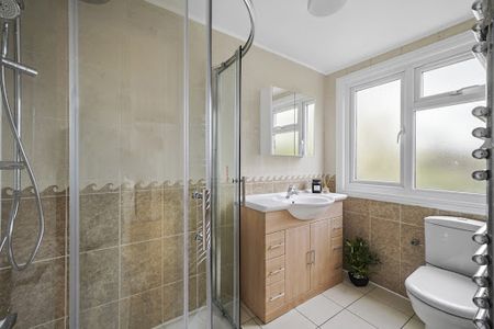 Room 1, 25 Cleveley Crescent, W5 - Photo 4