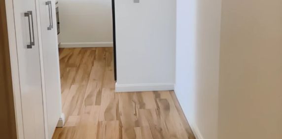 15 Oscar Place, Sydney - Photo 2