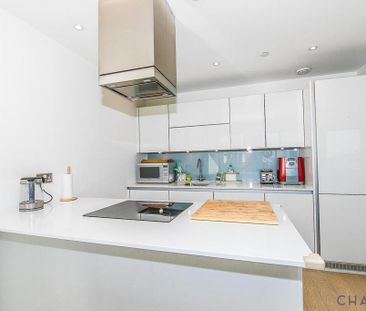 3 bedroom flat to rent - Photo 4