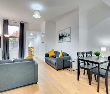 3 bedroom apartment to rent - Photo 1