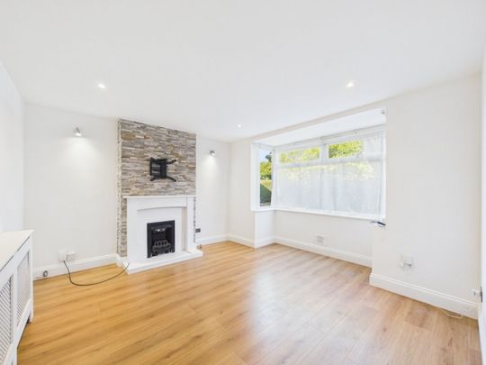 London Road, Ashford, Surrey,TW15 - Photo 1