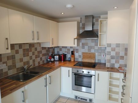 Altamar, Kings Road, Marina, Swansea, SA1 8PY - Photo 4