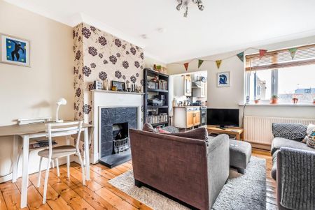 3 bedroom maisonette to rent - Photo 3