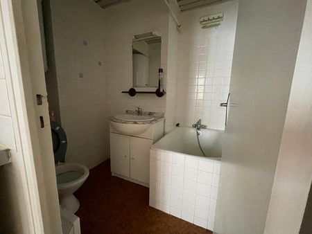 Location Appartement 1 pièce 14m² NANTES 44000 - Photo 2