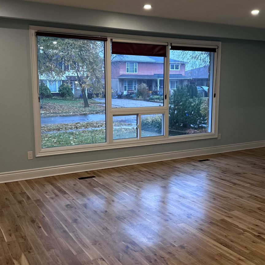 For Lease - 72 Daphne Crescent Unit# Main, Barrie, Ontario - Photo 1