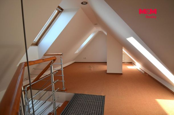 Pronájem bytu 3+1 162 m² - Фото 1