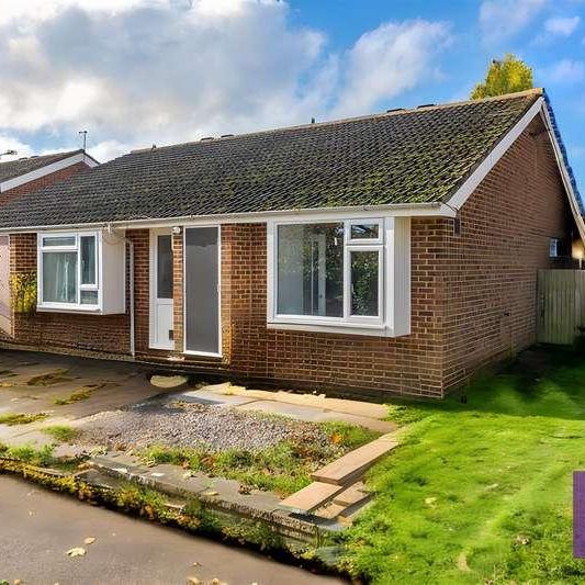 Cheriton Close, St. Albans, AL4 - Photo 1