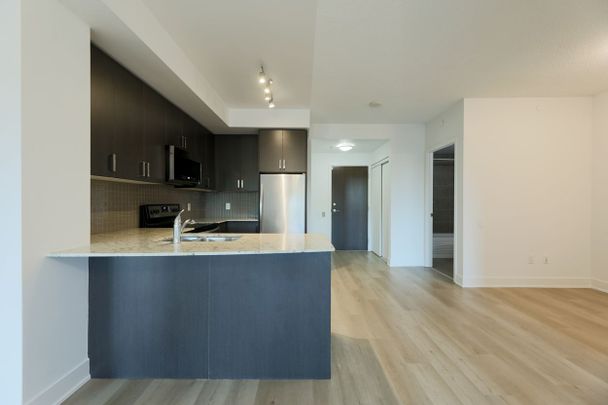 For Lease - 7608 Yonge Street Unit# 407, Vaughan, Ontario - Photo 1